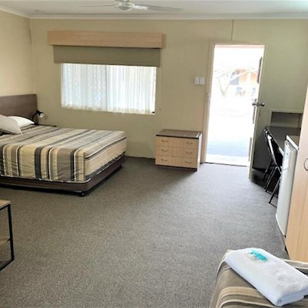 Milgate Motel Казино Экстерьер фото